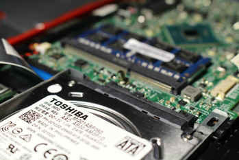 「日の丸半導体」世界の頂点から凋落　パナソニックの撤退は決定打か？