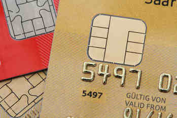 年会費が安い格安ゴールドカード5選！3,500円以下で持てるカードのメリット・特徴を紹介