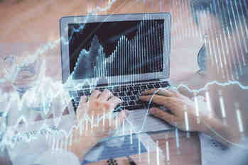 PEST分析とは？必須の4ステップと成功例・失敗例