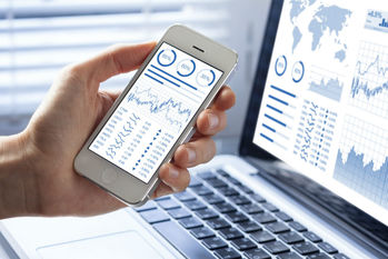 「アドバイスをもらいたい」人のためのロボアド「投資助言型」13種を比較