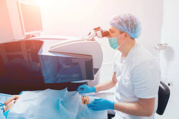 医療費控除のよくある5つの誤解　レーシックやインプラントは対象？