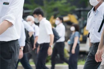 コロナ禍で「給料ダウン」した企業ランキング！1位はなんとダウン額1800万円超え…