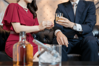 仕事にキャバ嬢が乗り出す！？必死に止めるも、まさかの原因が...