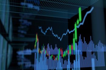 最強日本株みっけ！世界的株安なのに「半年で2倍」