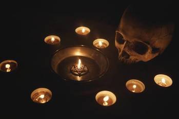 カルト宗教が8歳女児の殺害に関与…両親も協力 