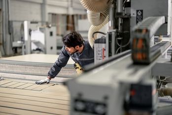 「給料を犠牲にしてでも働き方を変えたい」は理想にすぎない…転職して年収280万円減になって気づいたリアル