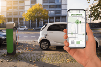 カーシェア用コーンが車と車の間に挟まって…修理費を自腹で支払った私が得た教訓