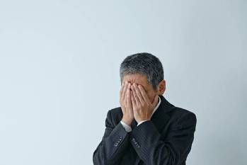 職場で「やっちまった」恥ずかしいエピソード5選！スカート履き忘れ！？