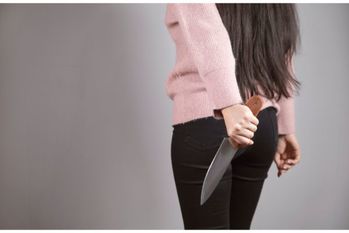 15歳少女が実弟を殺害