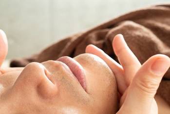 「びっくり倒産」一覧