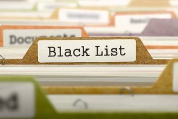 ブラックリストに名前が載ってしまった…自ら解除する方法はある？