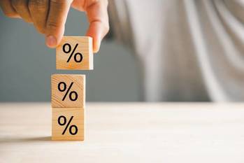 気になるカードローンの利息