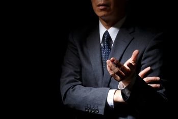 流行りの詐欺「ポンジ・スキーム」に騙される人の特徴4選