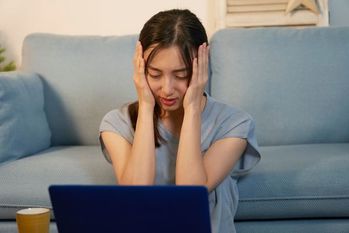 二十歳を超えたらクレジットカードが作れるって聞いたのに…アルバイトだけでは無理？