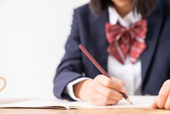 「受験」で起こった衝撃ハプニング5選...解答用紙が真っ黒に！？