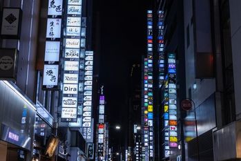 100万円の宝くじ当選で夜のお店に...友人の金銭感覚を狂わせた高額当選の怖さ