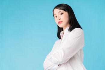 総合職の女性VS一般職の女性…休日出勤におけるマウント発言、その一言で完全にフリーズ