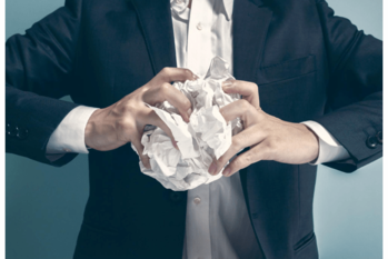 部長の機嫌をとるのも仕事のうち？30代女性が切に思う「無駄な仕事」「意味ない仕事」