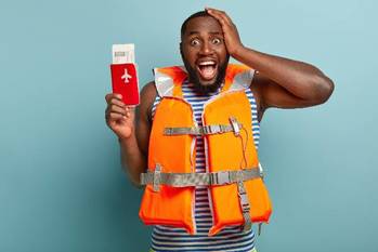 トイレの施錠なしで女性とバッタリ…？海外でのドン引きエピソード8選