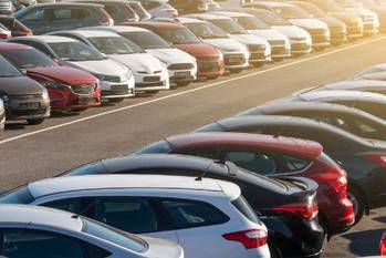 中古車価格の異常な高騰、5年で2倍に！？2つの理由