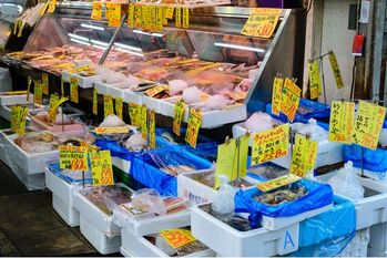 親切でやさしかった魚屋のおじちゃんが宝くじの高額当選で豹変...数年後の驚きの顛末に