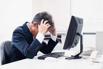 「もしかしてブラックリスト？」と職場で疑われないためのクレジットカード対策