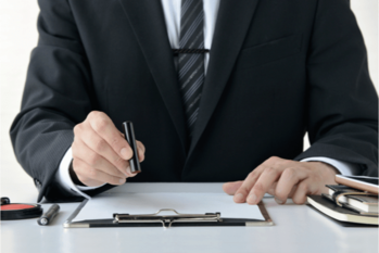 借金の保証人になったことで信用情報にキズが…知らないうちにブラック入りした悲しい体験談