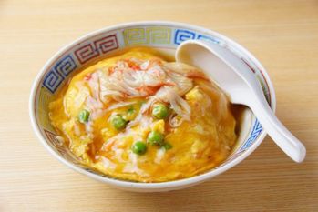 「真の中華街」池袋で人気を博す「中華フードコート」とは