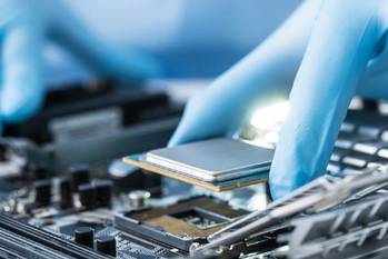 岸田政権、海外企業の「半導体工場」に資金拠出へ...日本企業は無視？