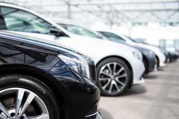 中古車の価格高騰が止まらない…その理由とは？