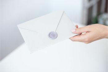 ゴールドカードが有利に手に入る「インビテーション」とは？どうしたらもらえる？