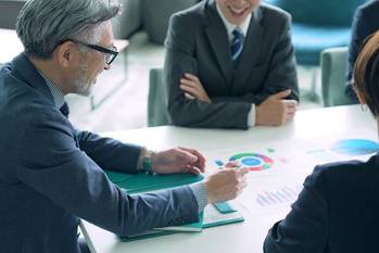 稼ぎすぎると厚生年金の受給が停止になる？