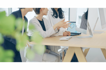 ガムを食べながら嫌がらせをする上司！そしてついに...職場のパワハラエピソード