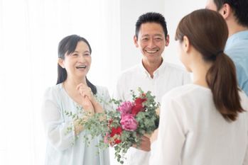 今年還暦を迎えた人、貯蓄額は平均いくら？1億超えは何％？