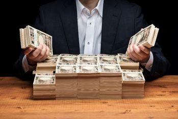 大損より危険な「爆益」の罠とは