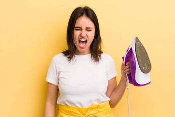 あわや大惨事...！家事で「やっちまった」失敗エピソード 