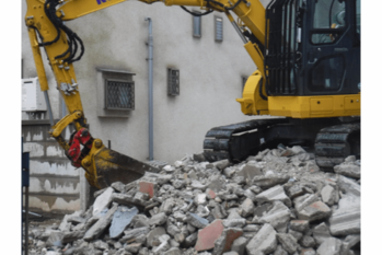 予算1000万円オーバー。次々とアクシデントが起こるも、現場監督は安堵？！