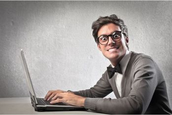 受付嬢は見た！「モテないサラリーマン」のオフィスでのある共通点とは