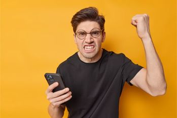 約8割が共感...「イラっ」とするLINEとは？