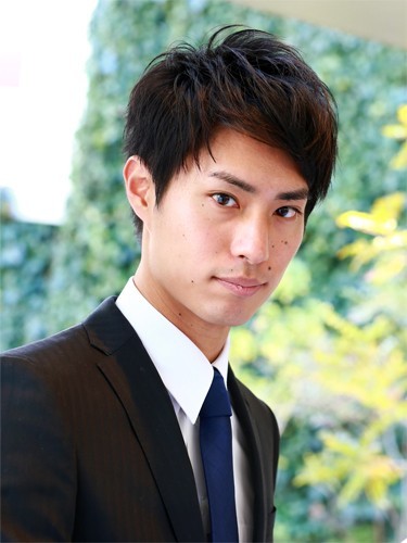 就活でおすすめの髪型をご紹介!男性・女性気をつけるポイントは?