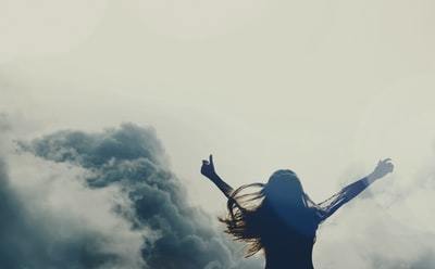 威圧感を出す人の心理や特徴は？高圧的な人への上手な対処法を解説！