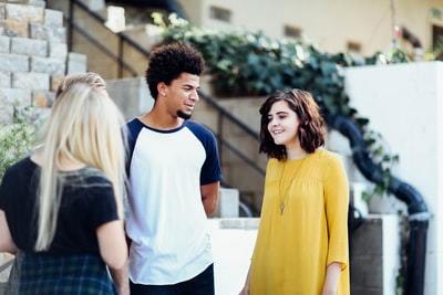 デリカシーのない人の特徴は?上手な付き合い方を解説!