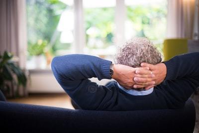 人といると疲れる・苦痛に感じる原因とは？ストレスなく人付き合いする方法を紹介