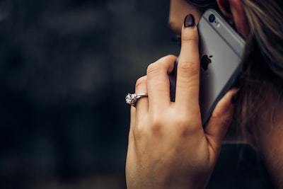 電話占いをやめた方がいいとは?向かない人の特徴や対処を解説!