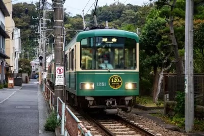 江ノ電「2023年春ダイヤ」改正、毎時4~5本に