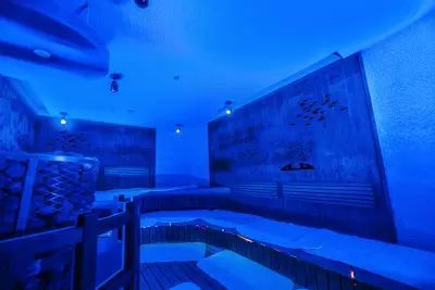 海の生き物が感じる暑さをサウナで体感、「両国湯屋 江戸遊」で開催中