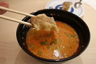 回転寿司チェーンでなぜラーメン？　元祖に聞いてみた