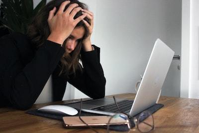 電話占いをやめた方がいいとは?向かない人の特徴や対処を解説!