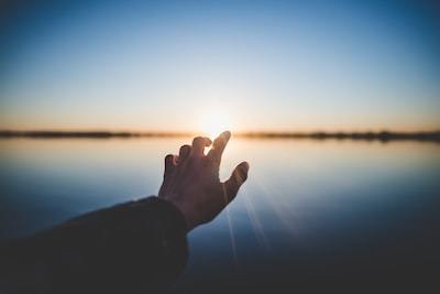 「覇気がない」の意味は?覇気がない人の特徴&原因・改善方法を解説!