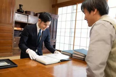 どんな物が売れるの? 出張買取業者のプロ査定士に聞く家の中に眠る“お宝”